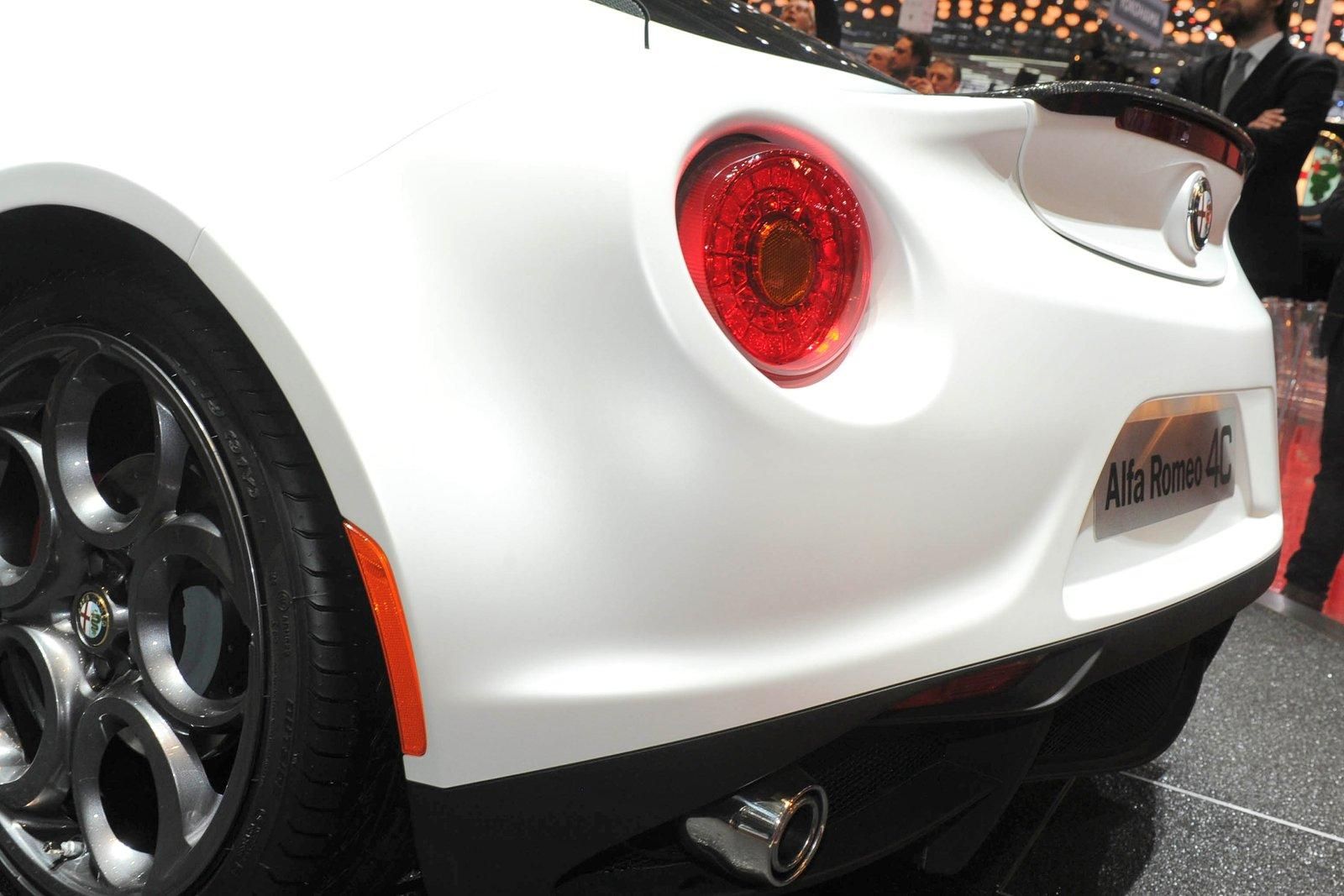 ALFA ROMEO 4C CENEVRE GALER