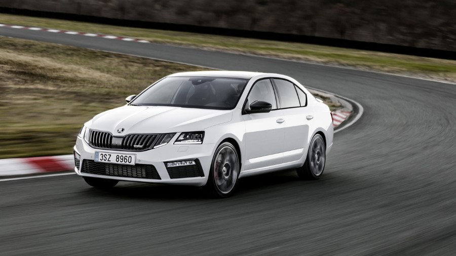 Yeni 2017 Skoda Octavia detayl� resim galerisi