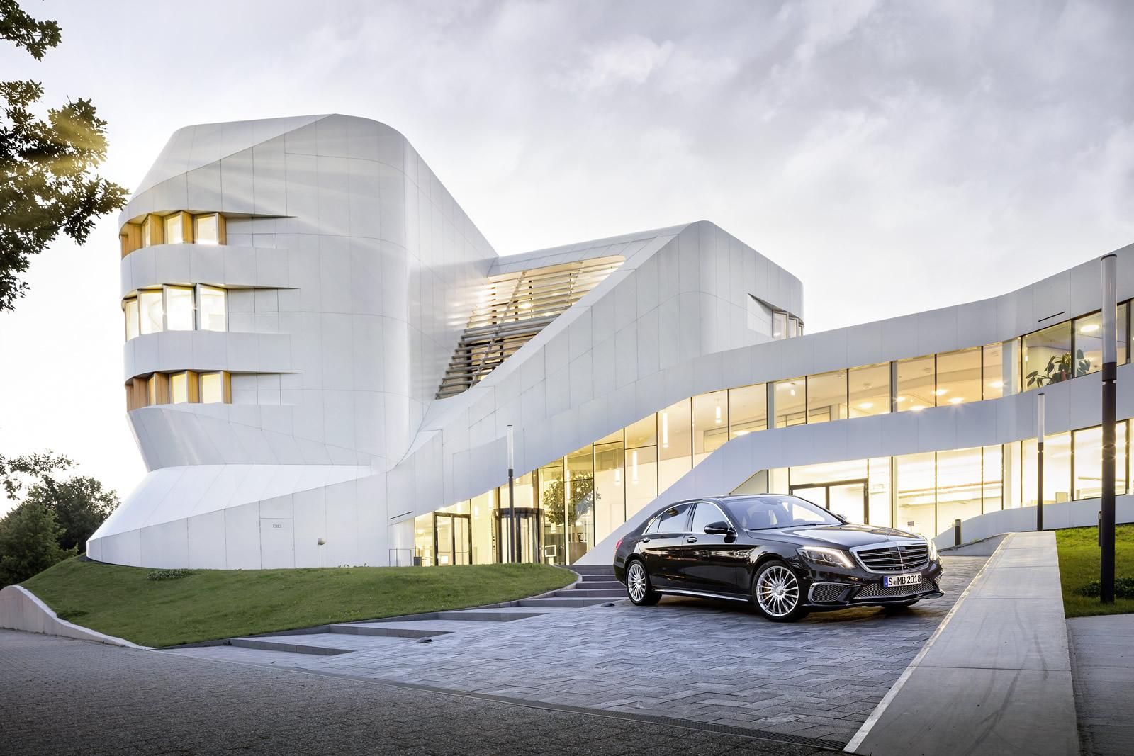 YEN MERCEDES S65 AMG RESM FOTORAF GALERS