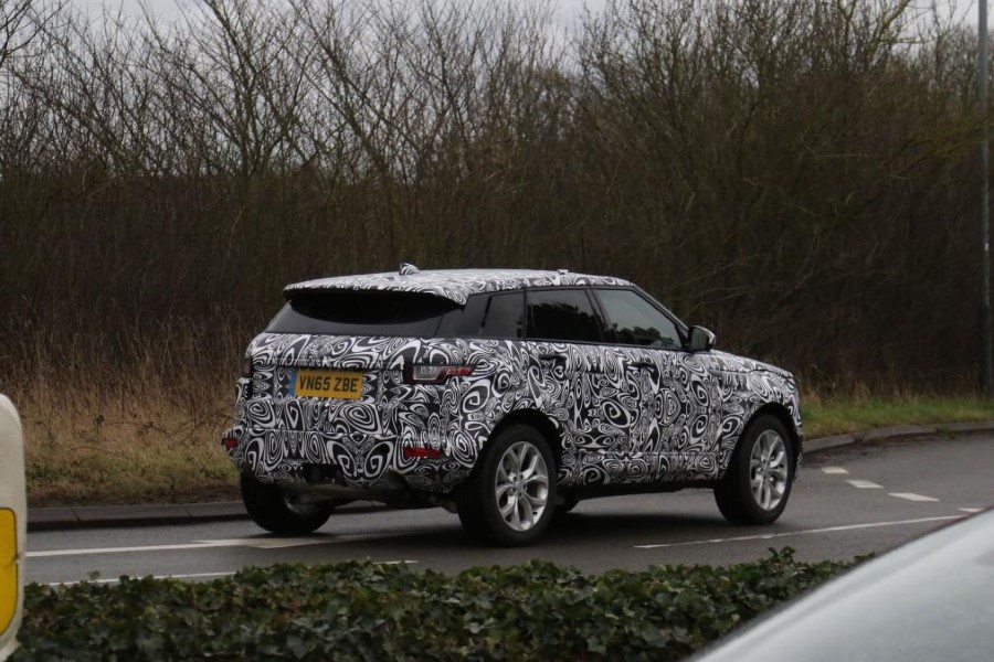 Jaguar E-Pace casus foto�raflar