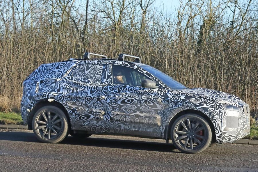 Jaguar E-Pace casus foto�raflar