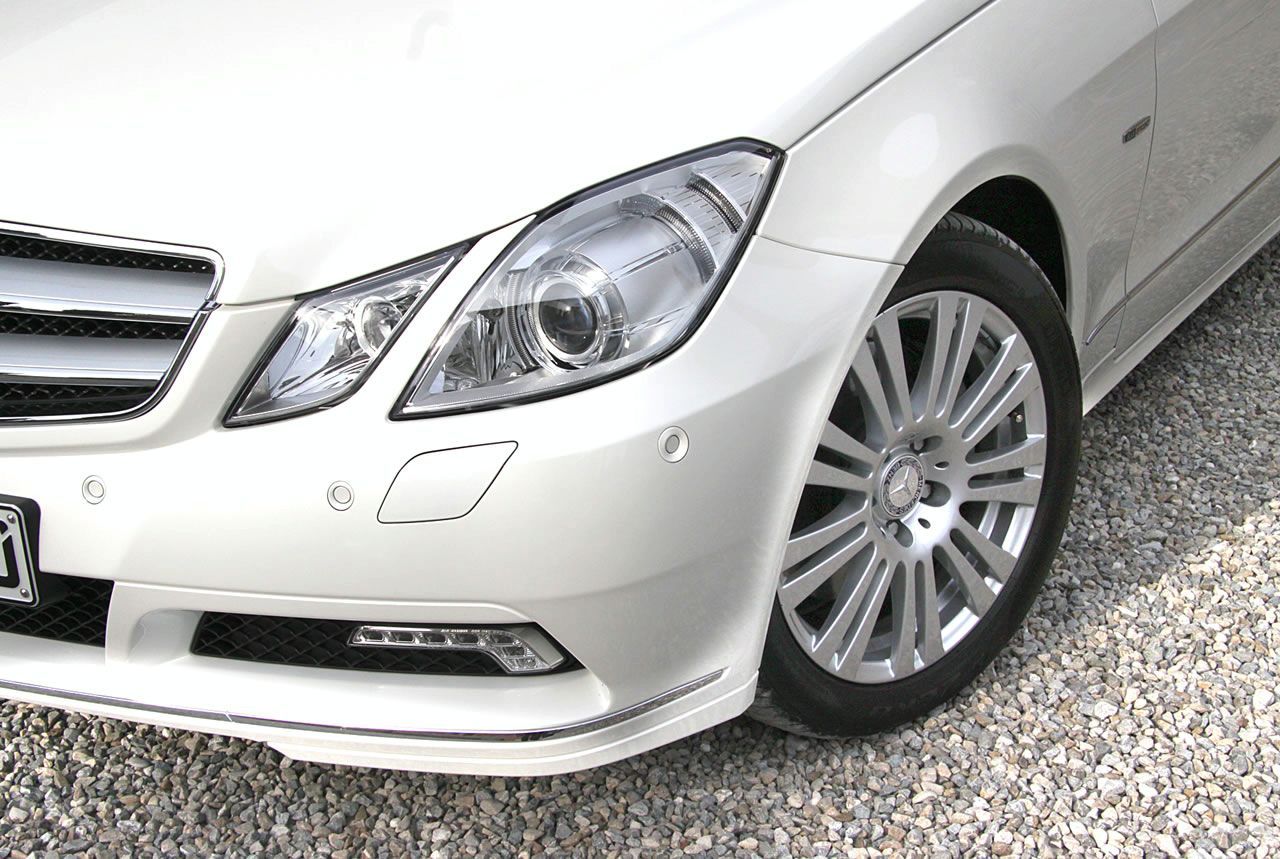MERCEDES E COUPE (2010) GALER