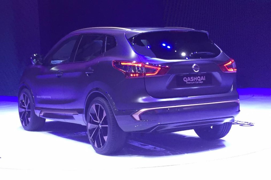 Makyajl� Nissan Qashqai resim galerisi