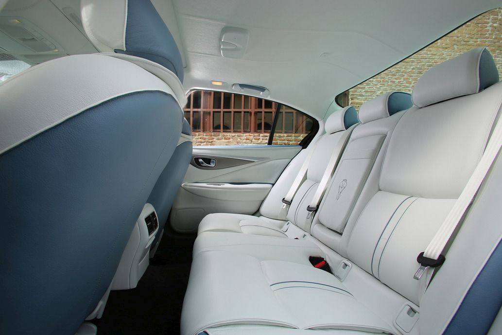 INFINITI Q50 ve QX70'E ULTRA LKS TALYAN DOKUNUU RESM GALERS