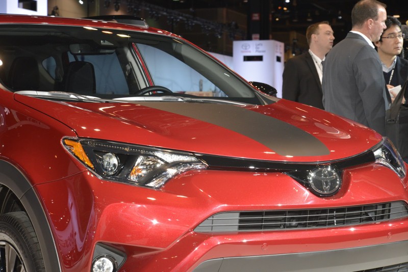 2018 Toyota RAV4 Adventure resim galerisi