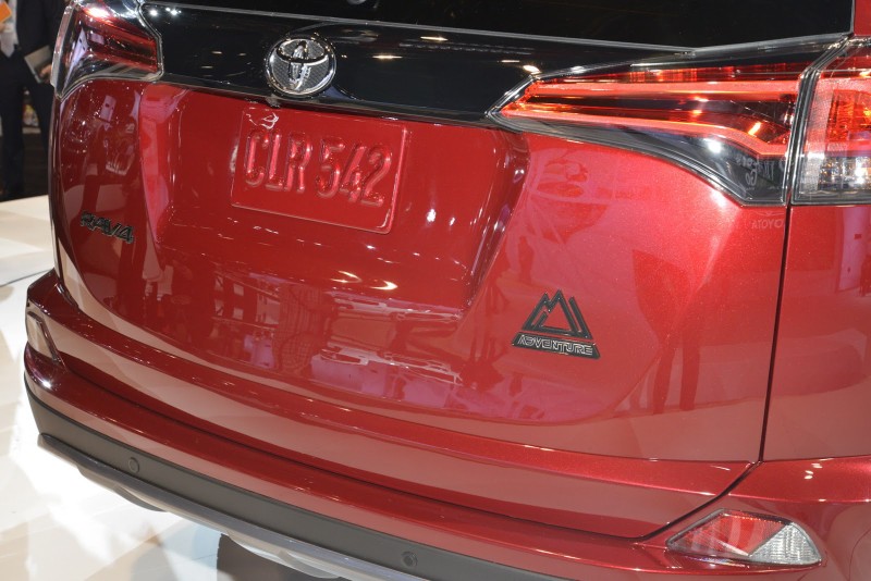 2018 Toyota RAV4 Adventure resim galerisi