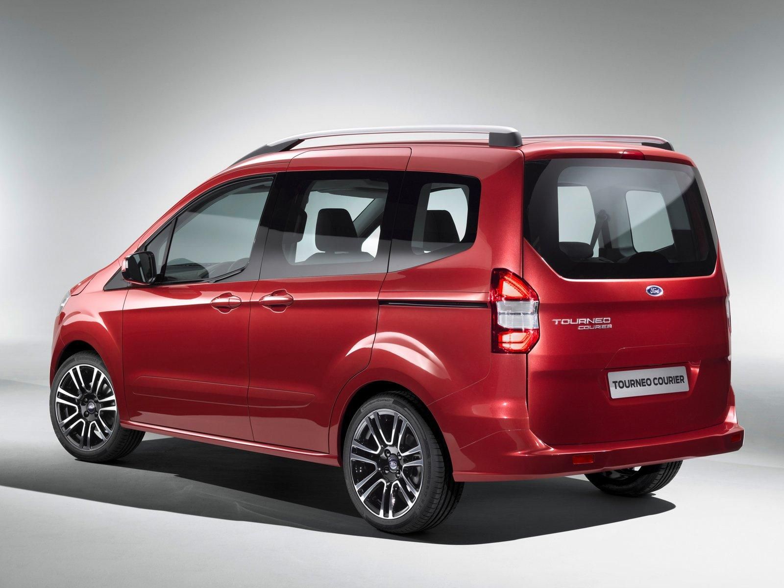 YEN 2013 Ford Tourneo Courier GALER