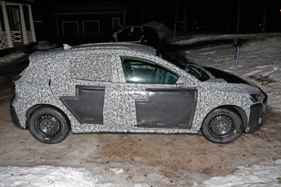 2018 Ford Focus casus fotoraflar 