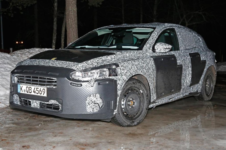 2018 Ford Focus casus fotoraflar 