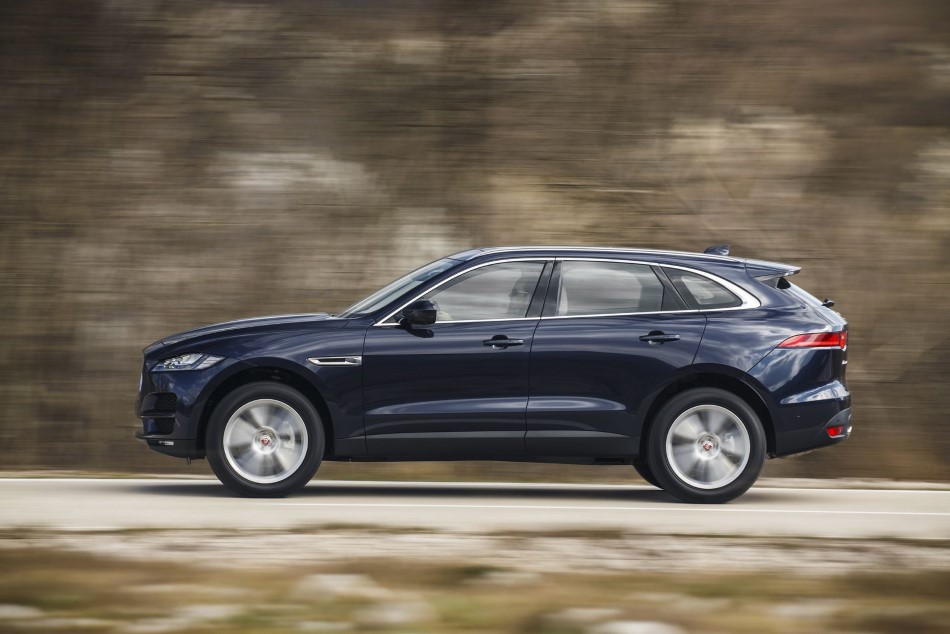 2018 Jaguar F-Pace, XF ve XE modelleri resim galerisi