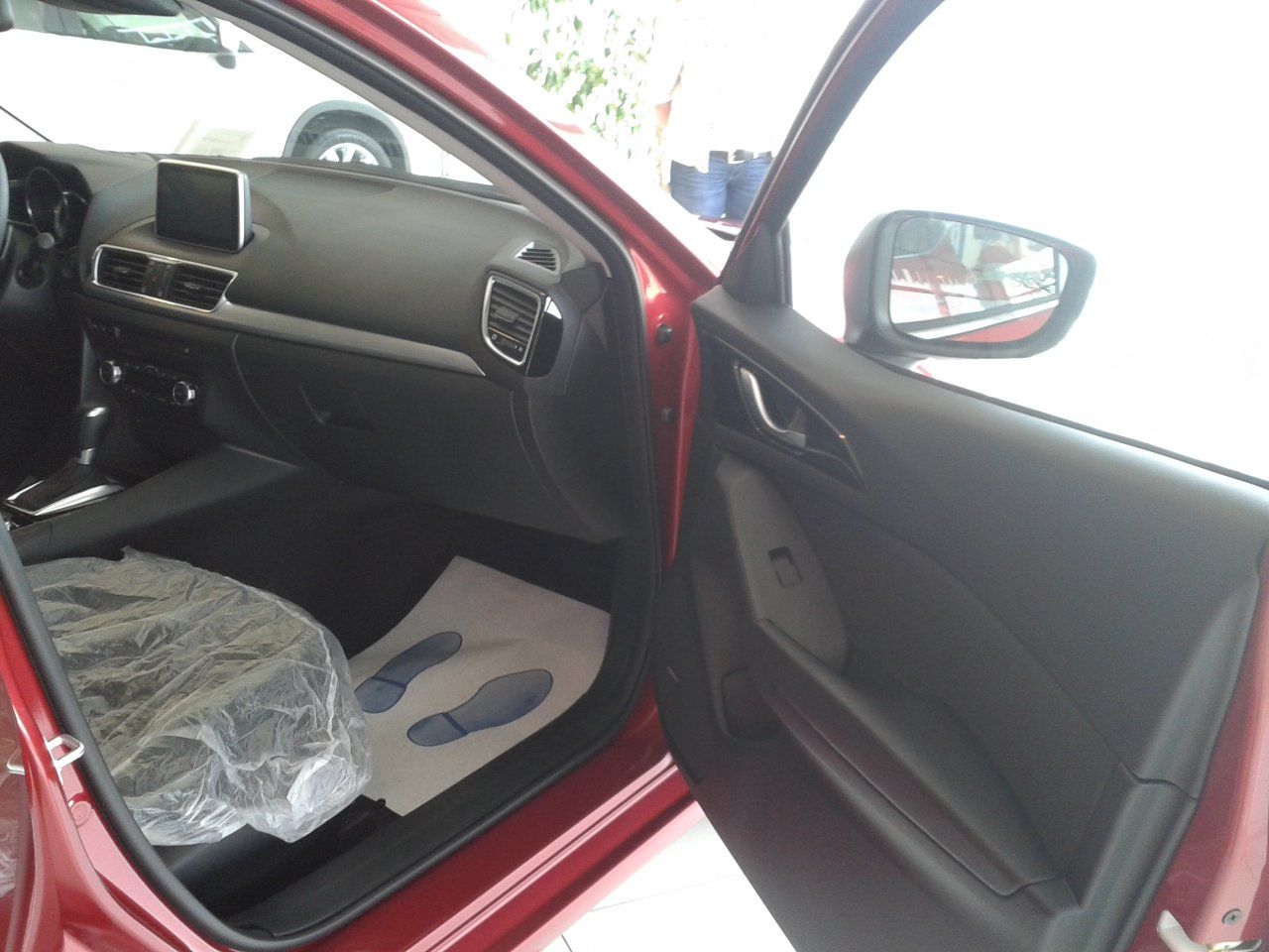 YEN NESL 2014 MAZDA 3 TRKYE'DE RESM GALERS