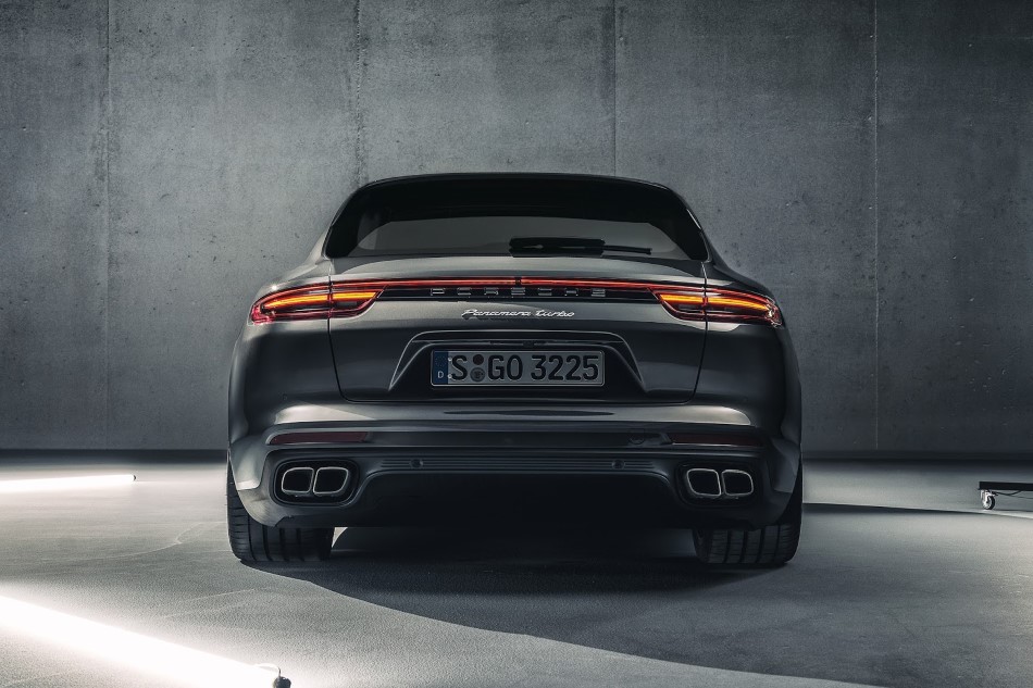Porsche Panamera Sport Turismo resim galerisi