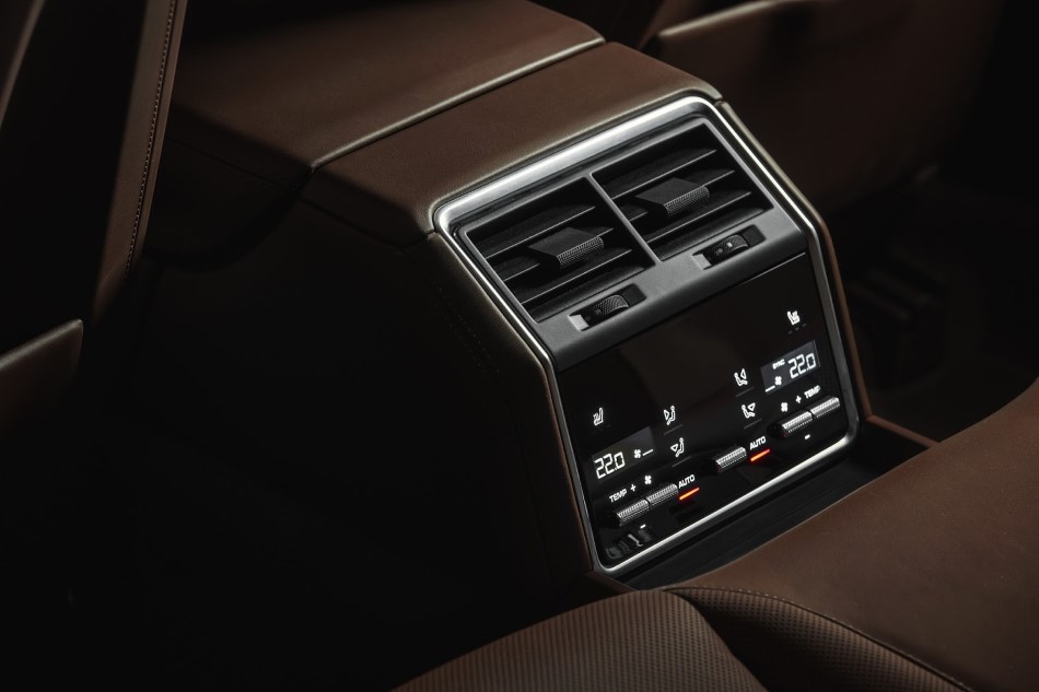 Porsche Panamera Sport Turismo resim galerisi