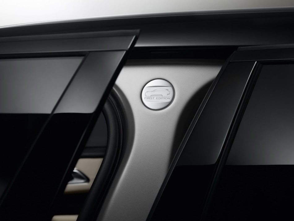 2018 Range Rover Velar resim galerisi