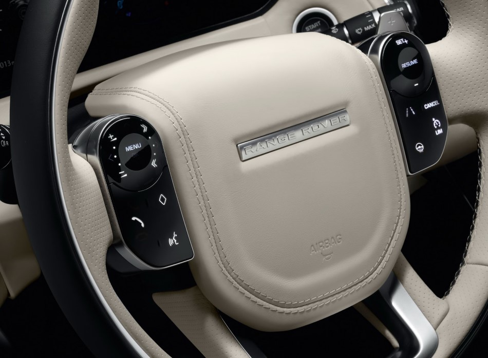 2018 Range Rover Velar resim galerisi