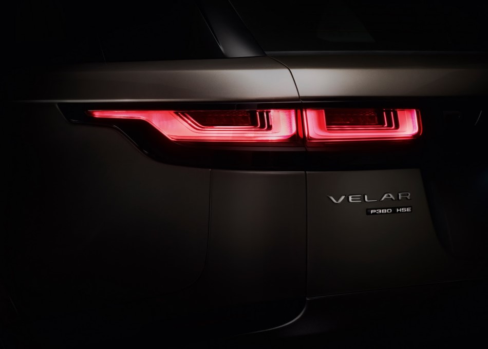 2018 Range Rover Velar resim galerisi