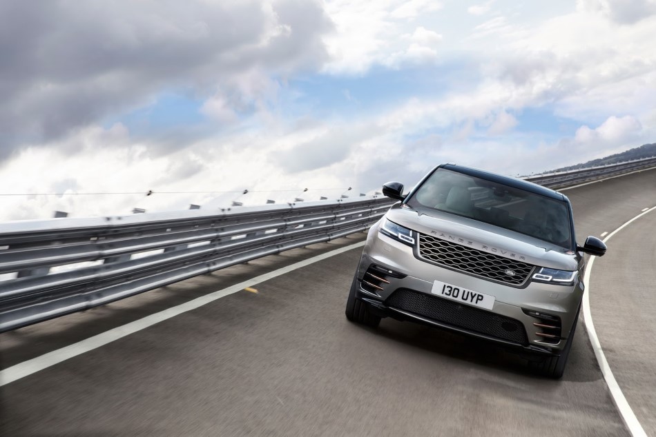 2018 Range Rover Velar resim galerisi