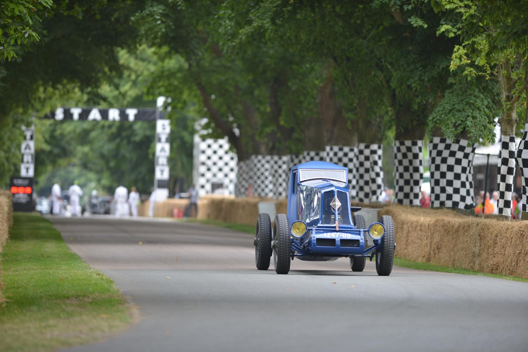 RENAULT SPORT MODELLER GOODWOOD GALER
