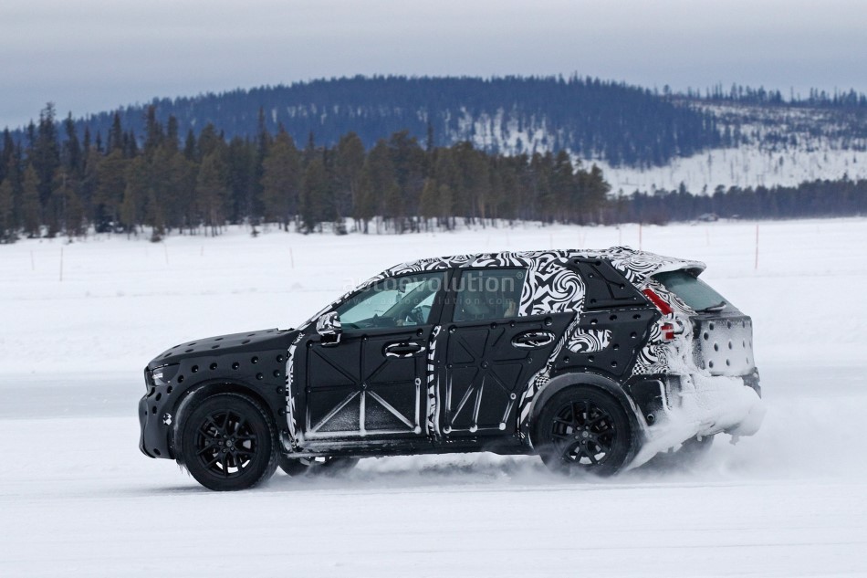 Volvo XC40 resim galerisi
