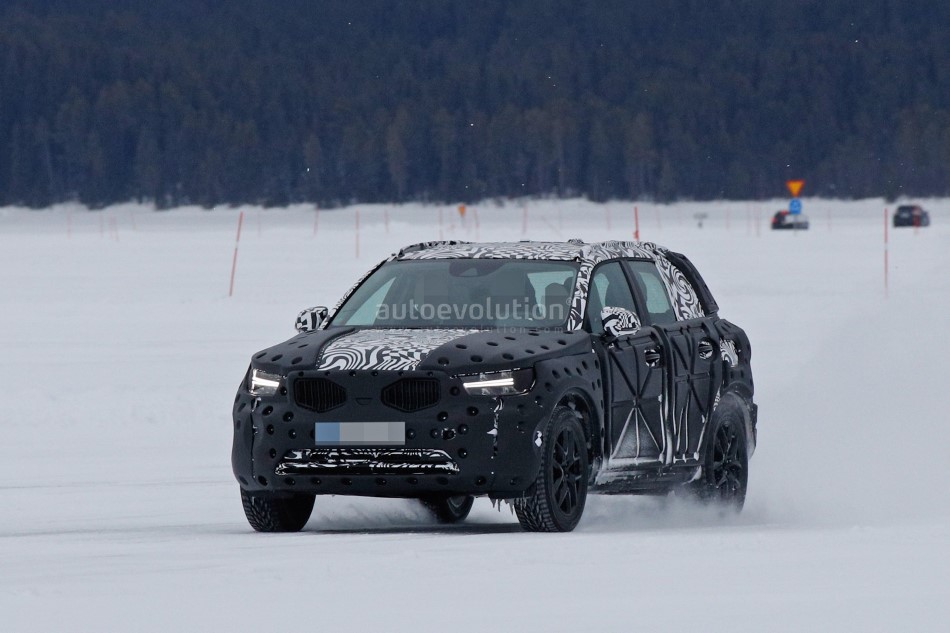 Volvo XC40 resim galerisi