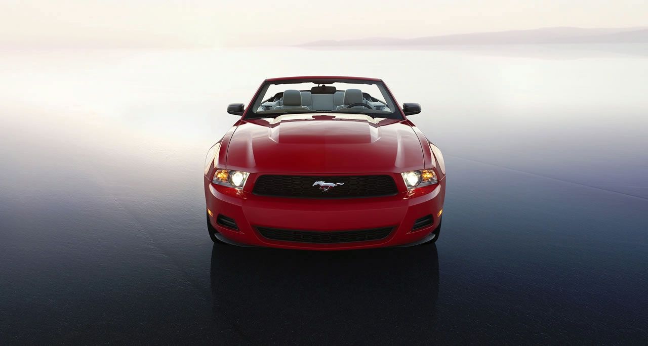 FORD MUSTANG (2010) GALER