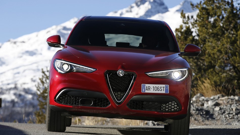 Alfa Romeo Stelvio detayl resim galerisi