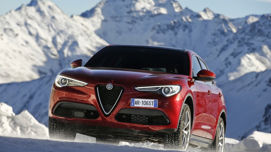 Alfa Romeo Stelvio detayl resim galerisi