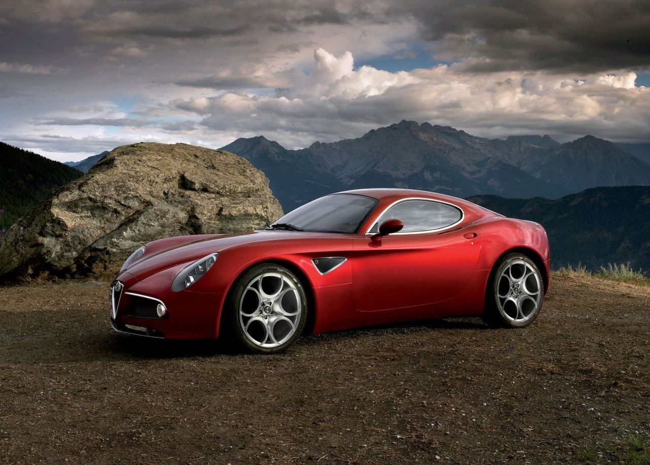 ALFA ROMEO 8C COMPETZONE GALER