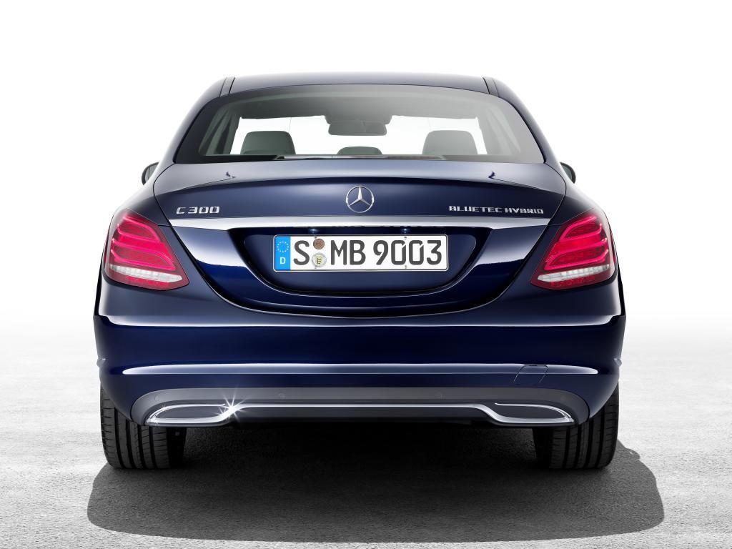 YEN MERCEDES C SERS RESM FOTORAF GALERS (73 RESM)