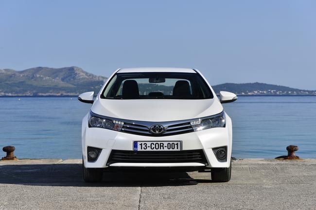 YEN TOYOTA COROLLA AYRINTILI RESM GALERS