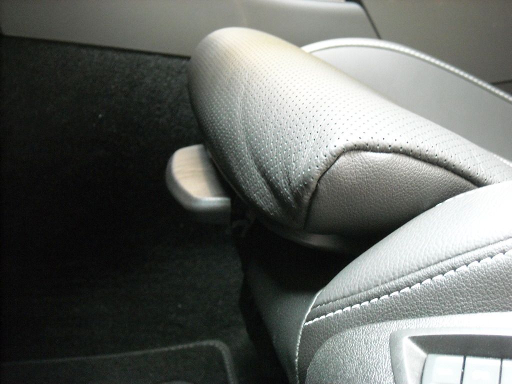 YEN MAKYAJLI OPEL NSGNA  MEKAN RESMLER