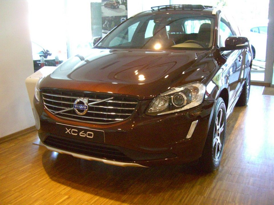 YEN MAKYAJLI 2014 VOLVO XC60 SATITA RESM GALERS