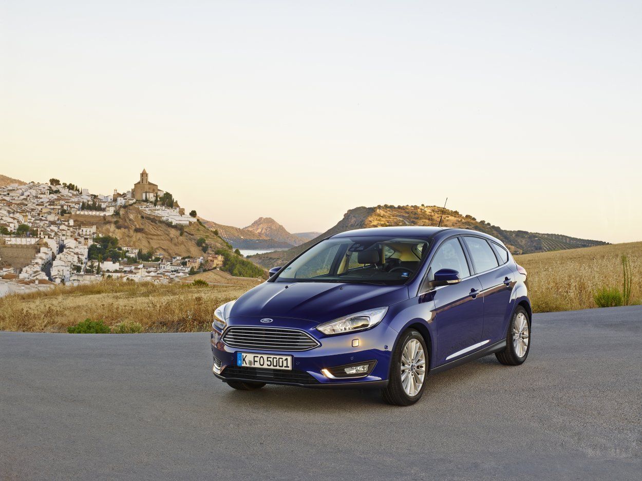 YEN FORD FOCUS AVRUPA YOLLARINDA RESM GALERS