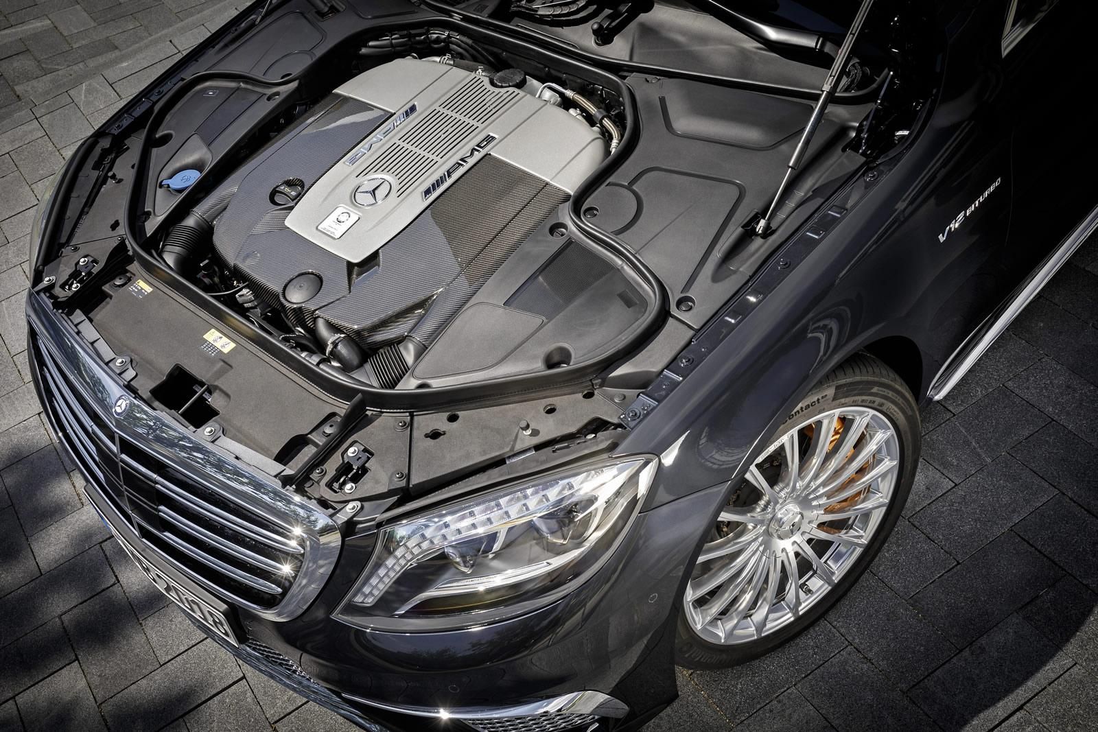 YEN MERCEDES S65 AMG RESM FOTORAF GALERS