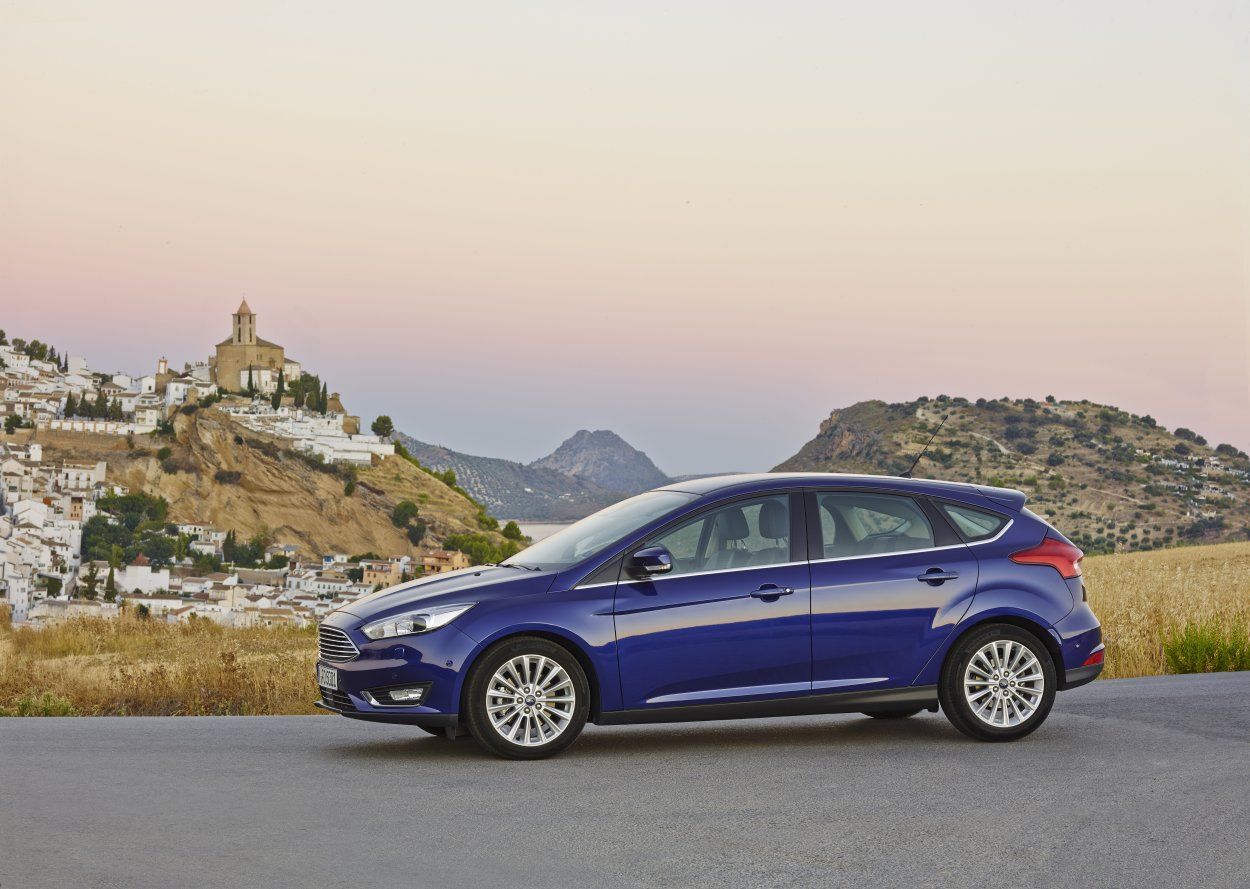 YEN FORD FOCUS AVRUPA YOLLARINDA RESM GALERS