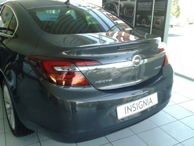 YEN 2014 MAKYAJLI OPEL NSGNA SATITA RESM GALERS