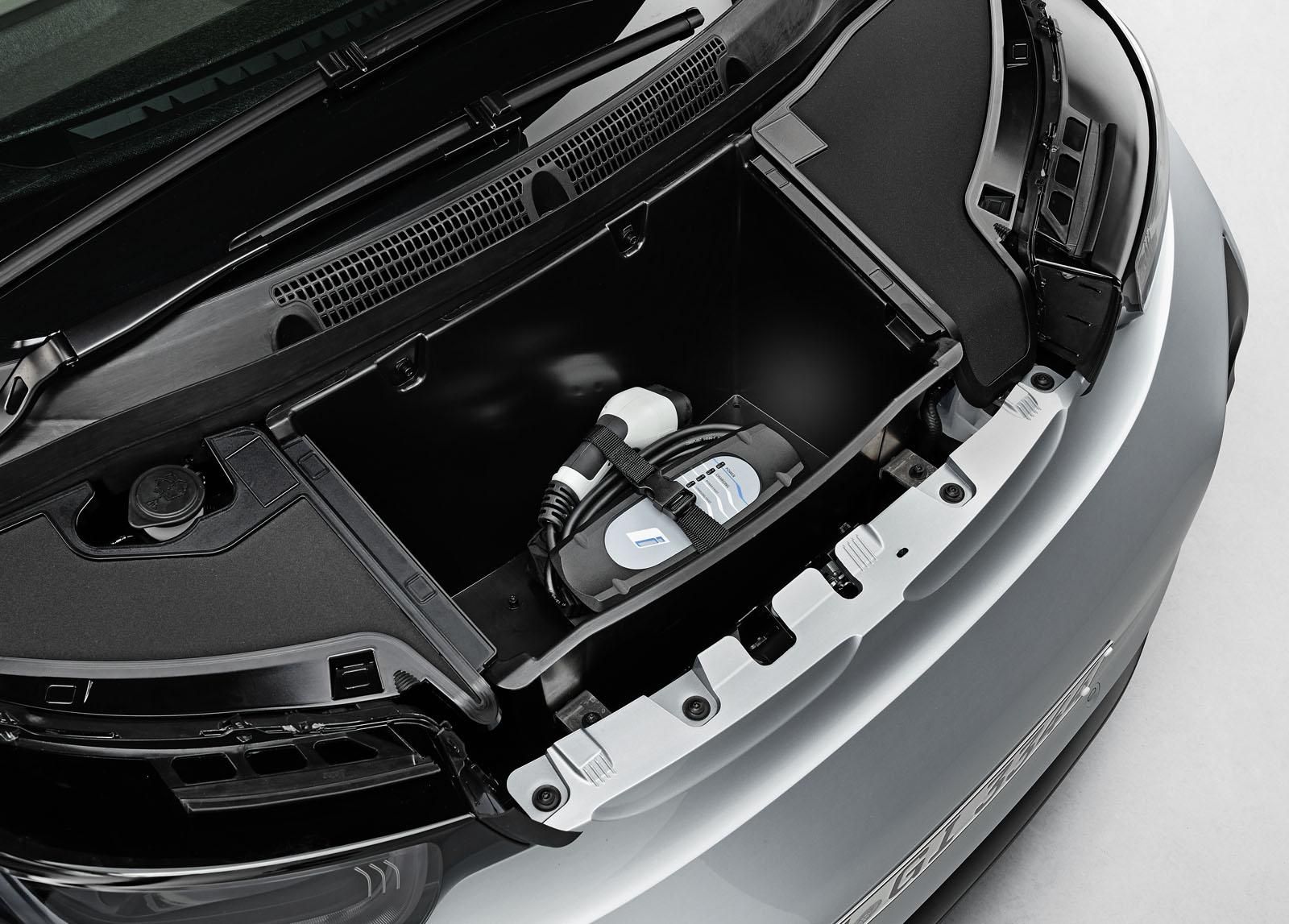 YEN BMW 3 DETAYLARI RESM GALERS