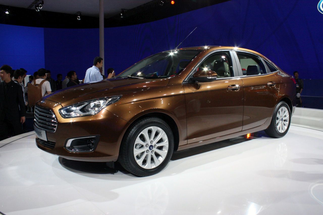 2014 FORD ESCORT PEKN FUARI RESM GALERS