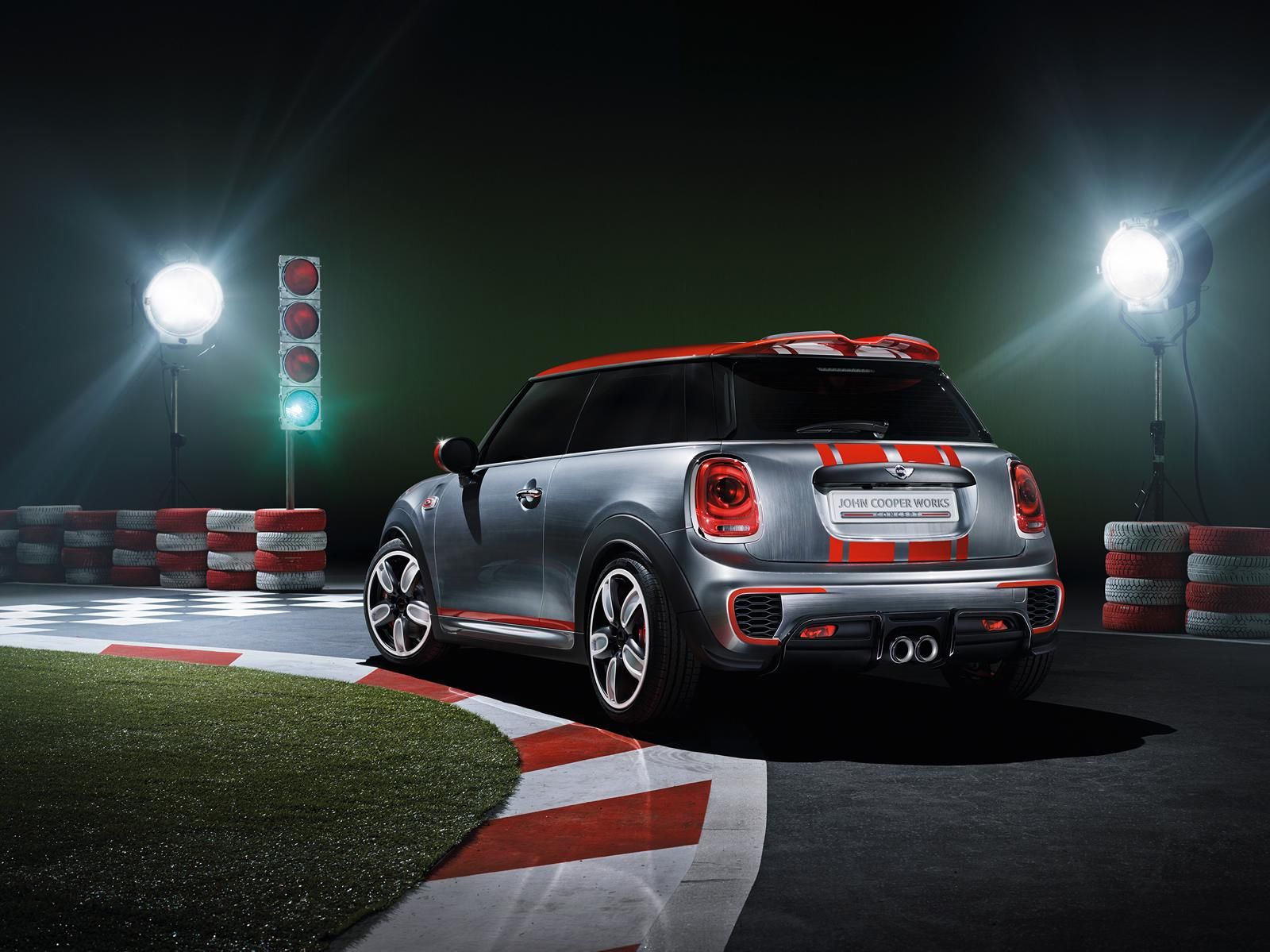 YEN 2014 MN JOHN COOPER WORKS KONSEPT RESM GALERS