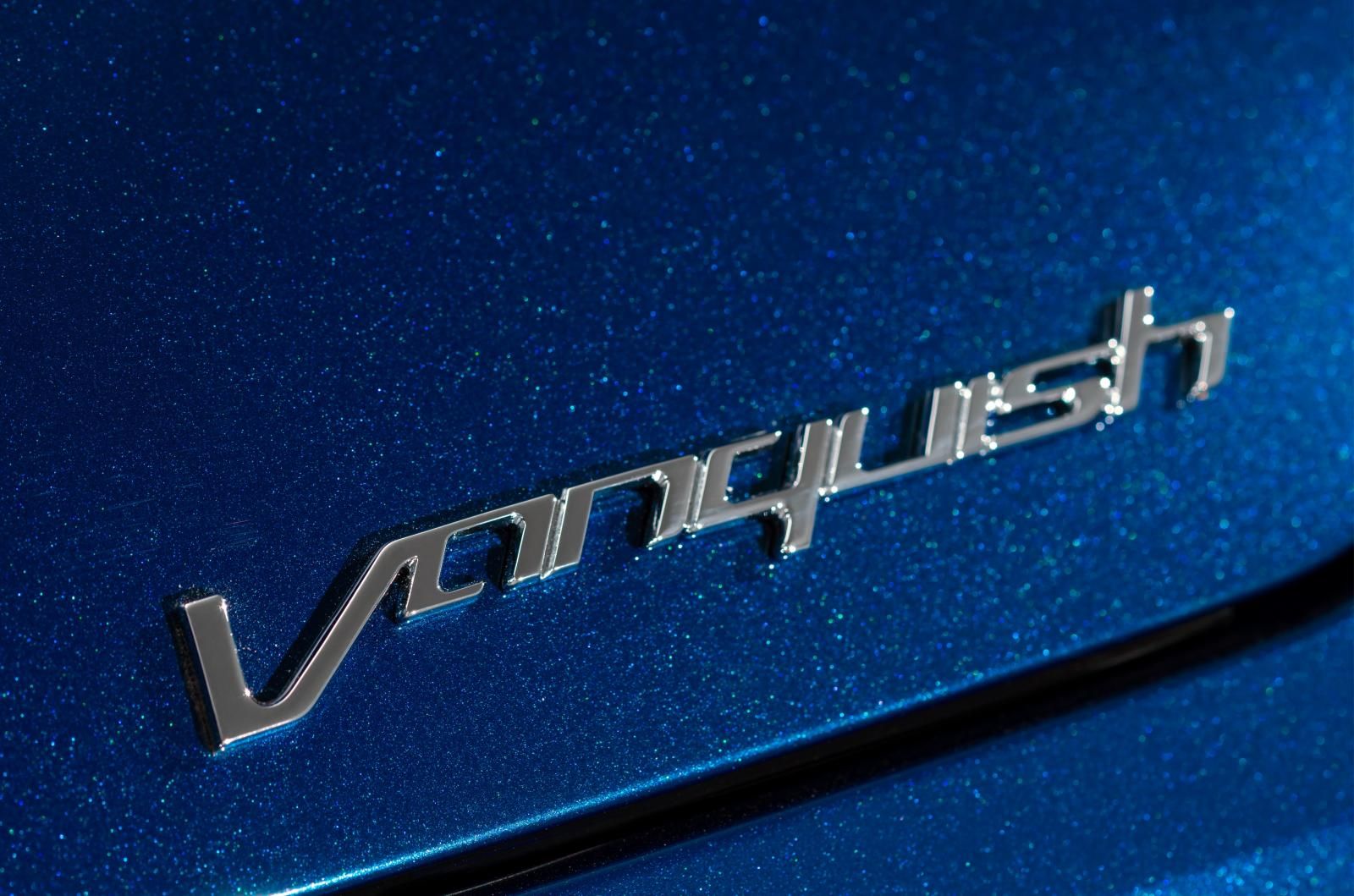ASTON MARTN VANQUSH VOLANTE RESM GALER