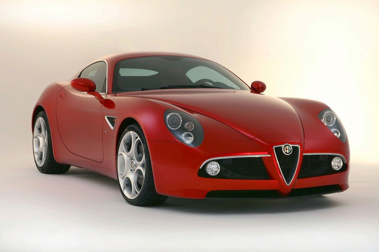 ALFA ROMEO 8C COMPETZONE GALER