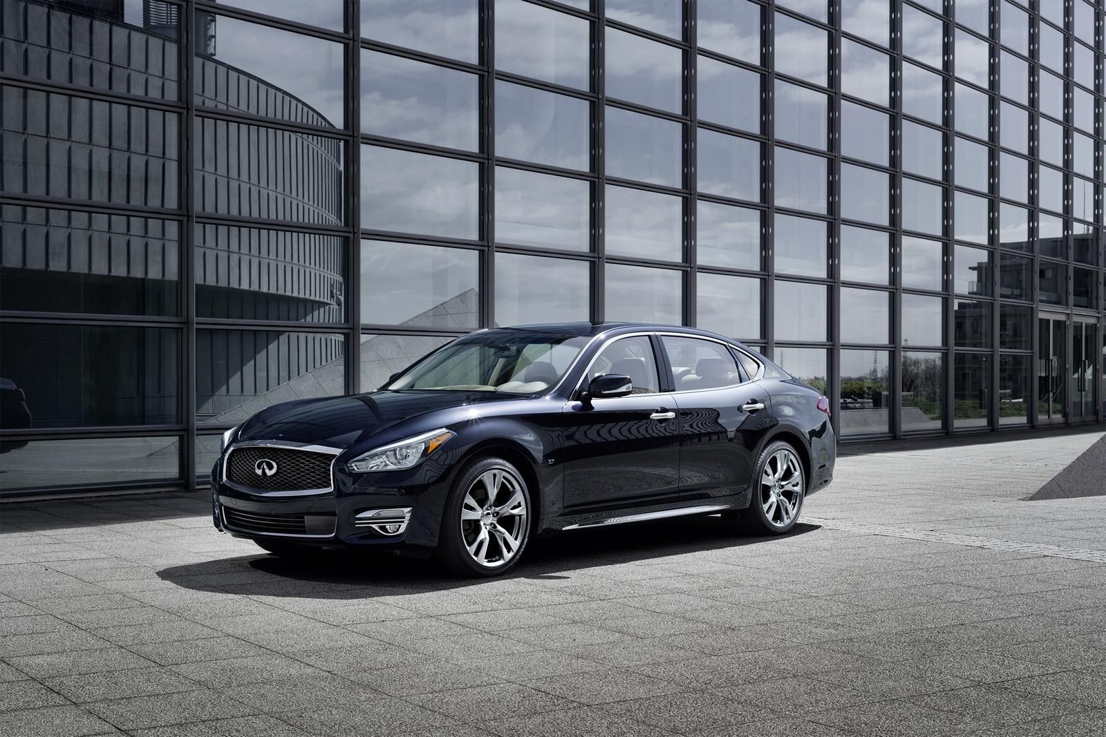 INFINITI Q70L RESM GALERS