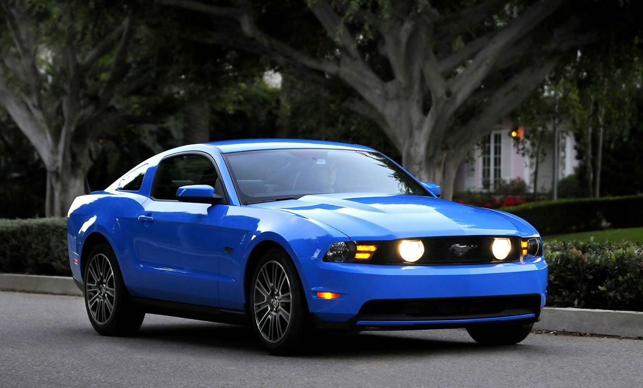 FORD MUSTANG (2010) GALER