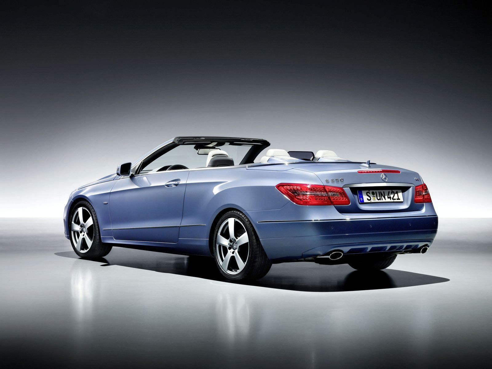 MERCEDES E CONVERTIBLE (2010) GALER