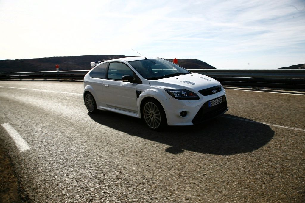 FORD FOCUS RS (2009) GALER