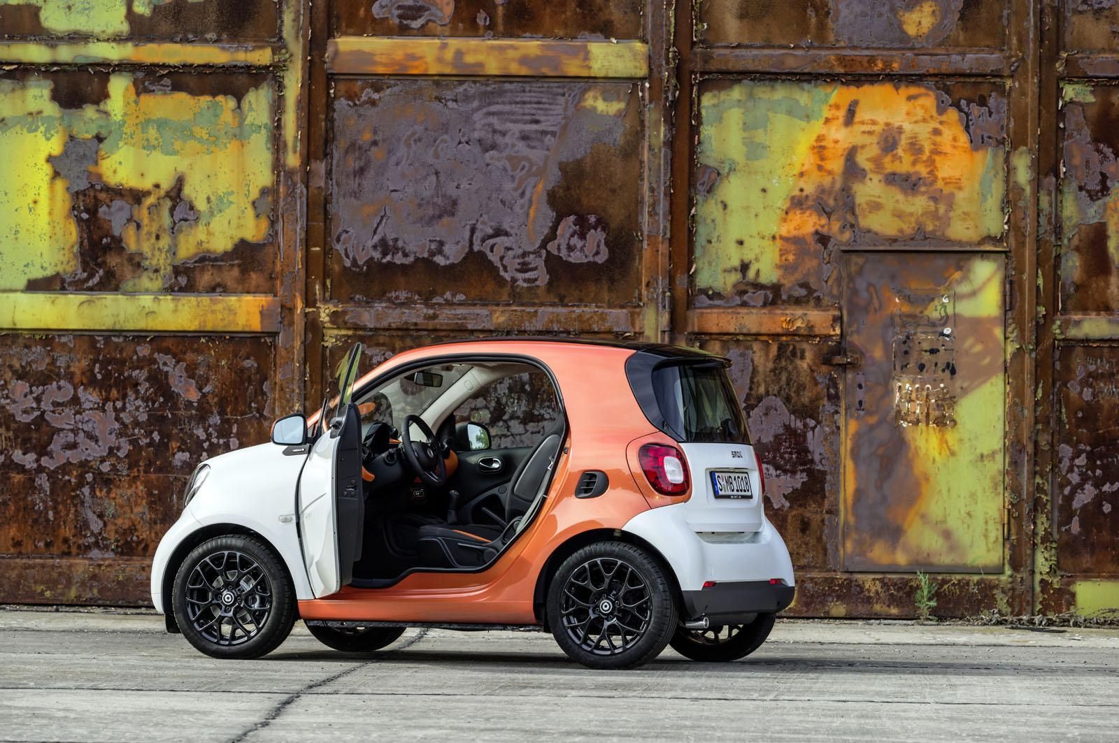 YEN 2015 SMART ForTwo RESM FOTORAF GALERS