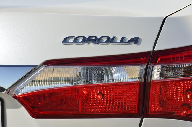 YEN TOYOTA COROLLA AYRINTILI RESM GALERS