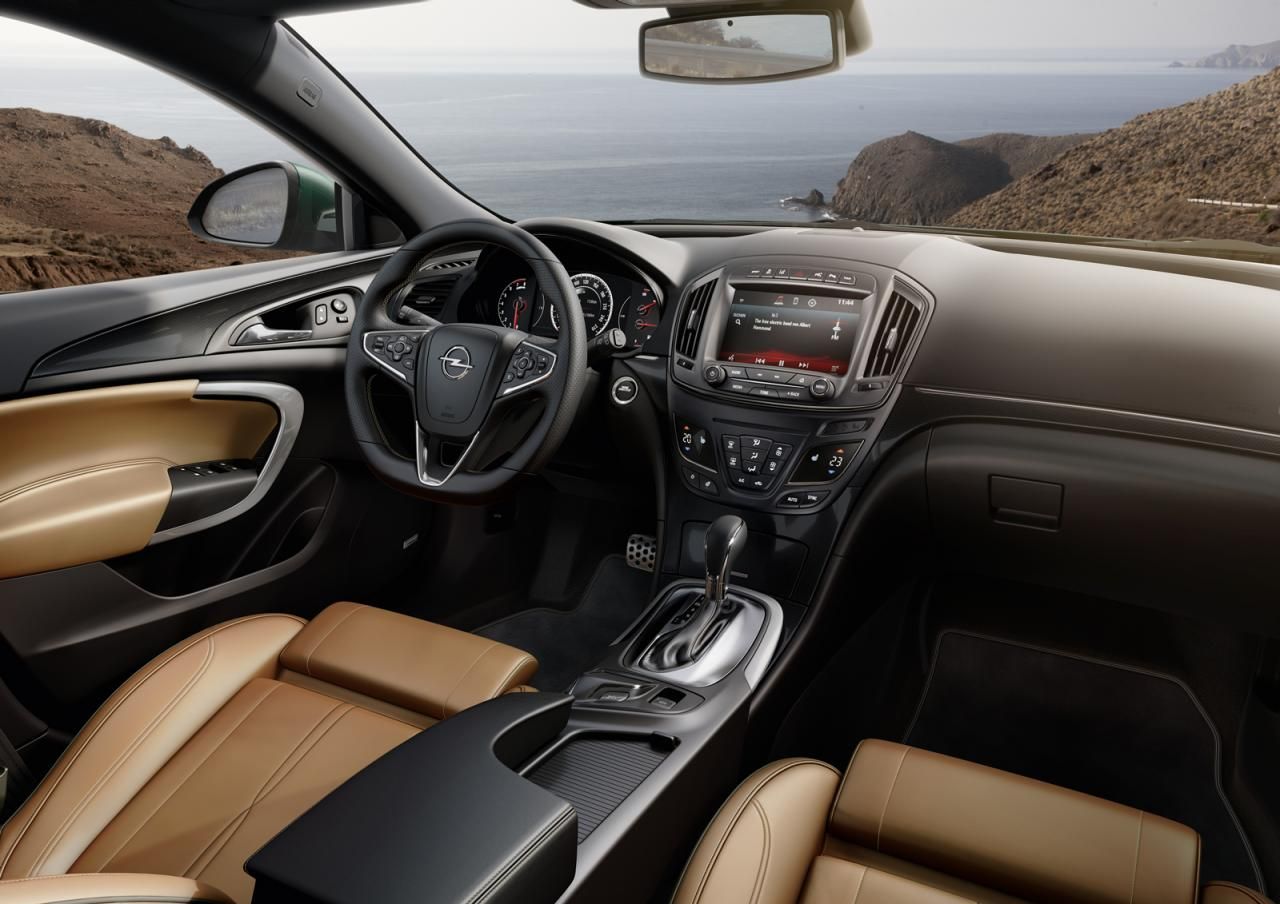 YEN MAKYAJLI OPEL NSGNA RESM GALER
