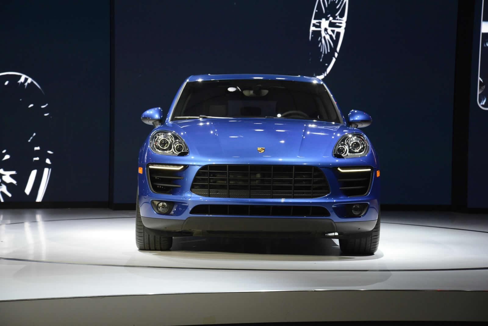 YEN PORSCHE MACAN LOS ANGLES TANITIM RESM GALERS