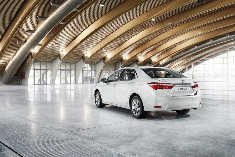 YEN TOYOTA COROLLA AVRUPA VERSYONU GALER